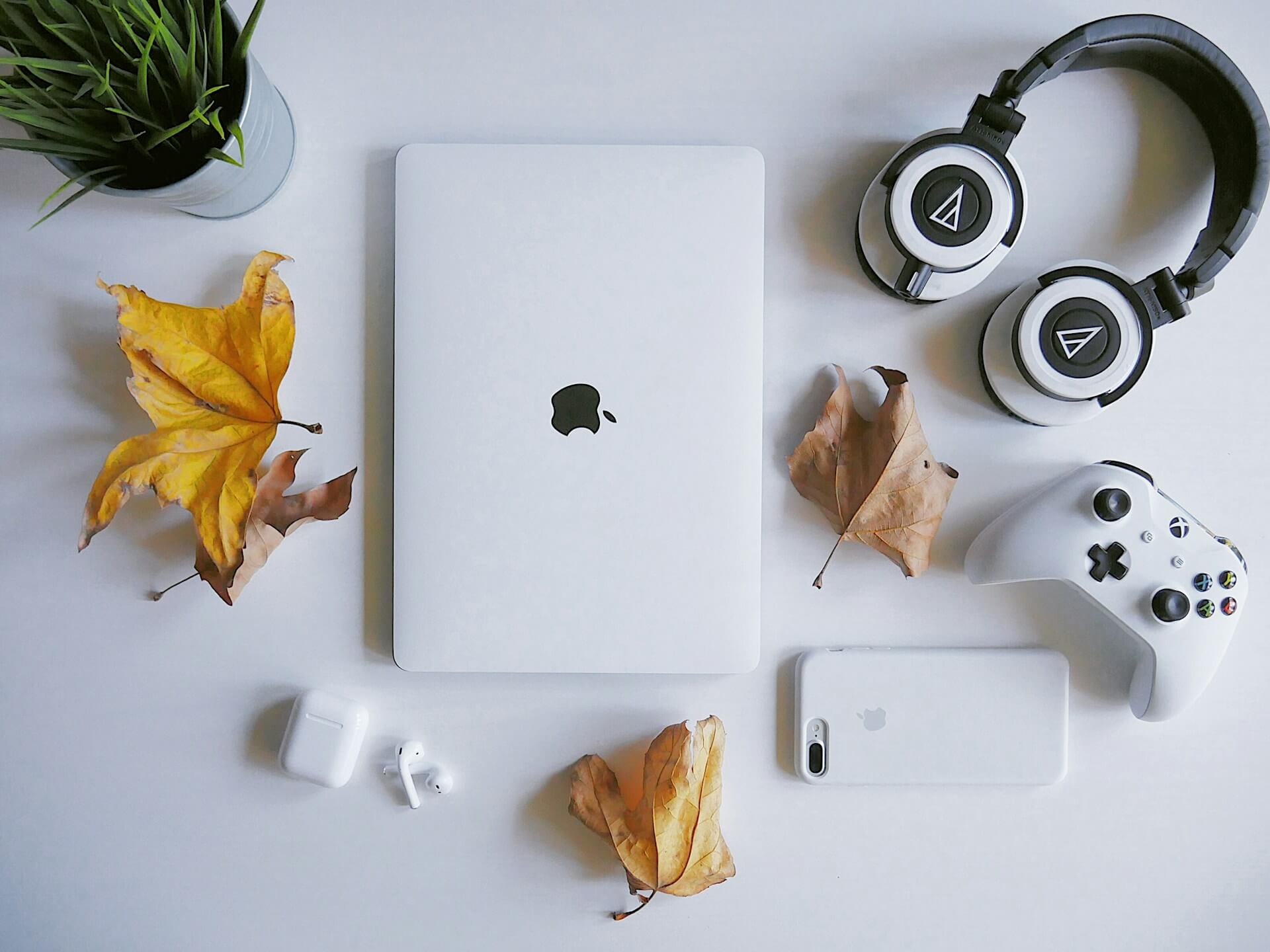 Laptop Mobile Img